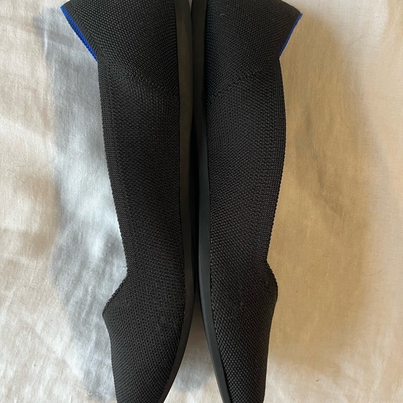 Rothys the Point in Black, size 11.5 - Picture 2 of 9